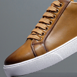 Cognac Classic CC2 Sneakers