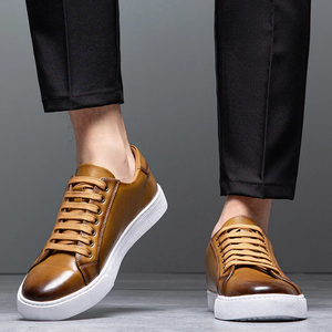 Cognac Classic CC2 Sneakers
