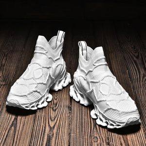 YM Venom Rib-knit Men Shoes