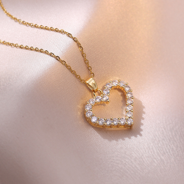 Full Diamond Heart-Shaped Openwork Necklace