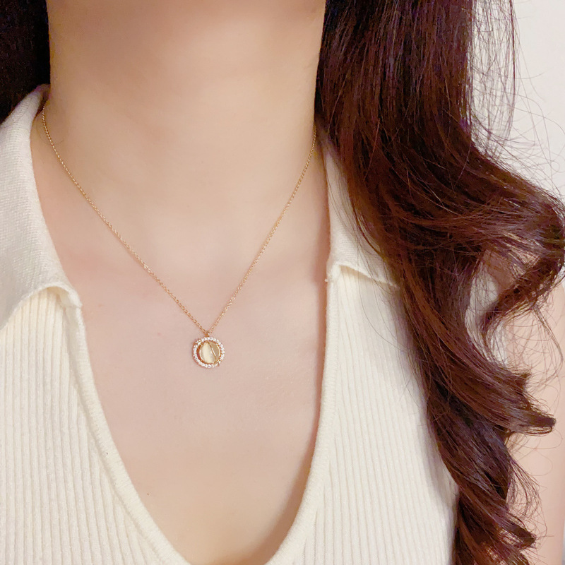 Diamond-Set Rotating Cat's Eye Round Ring Necklace